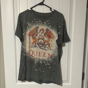Queen Graphic T-Shirt - Black